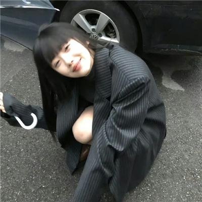 独自夜归的女孩